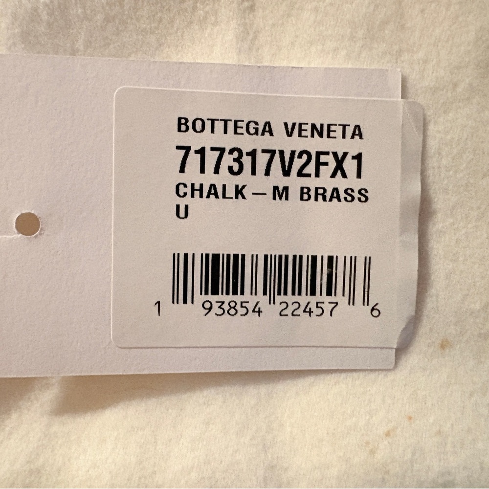 Bottega Veneta White Woven Leather Mini Pouch with Gold Studs - Picture 2 of 8